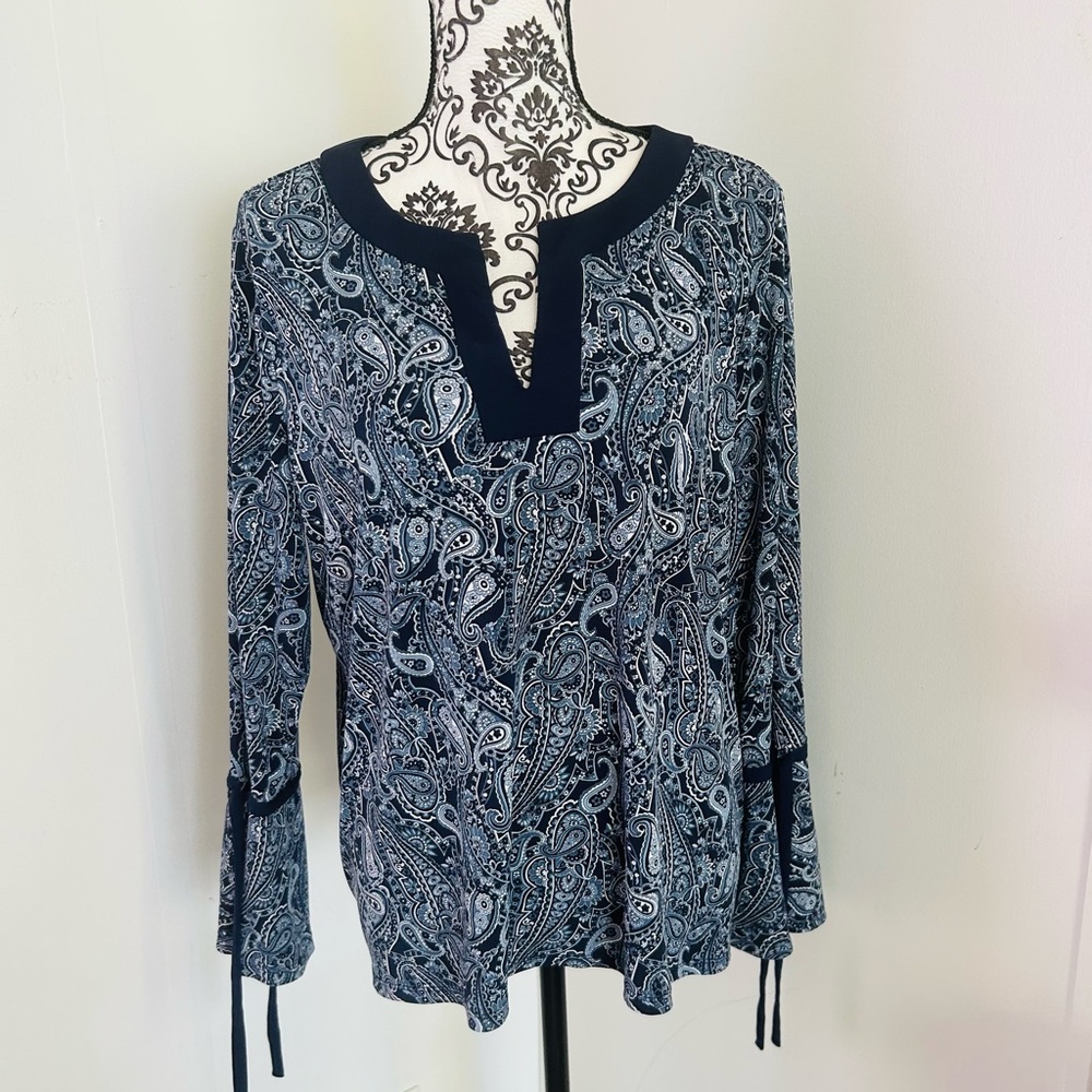 Michael KORS Women’s Navy Blue Paisley Split Crew Neck Bell Sleeve Top